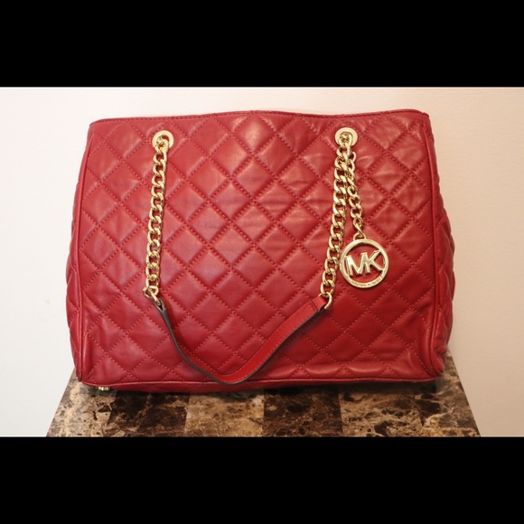 Michael Kors Handbags - MK quilted leather large tote in cherry/gold